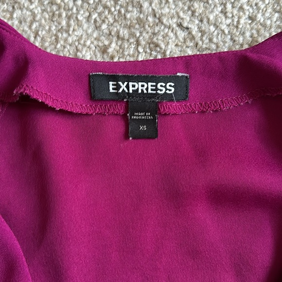 Express XS berry blouse - Picture 2 of 2